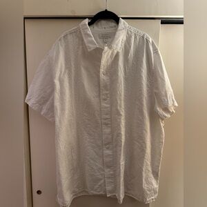 Banana Republic White Casual Button Down Shirt